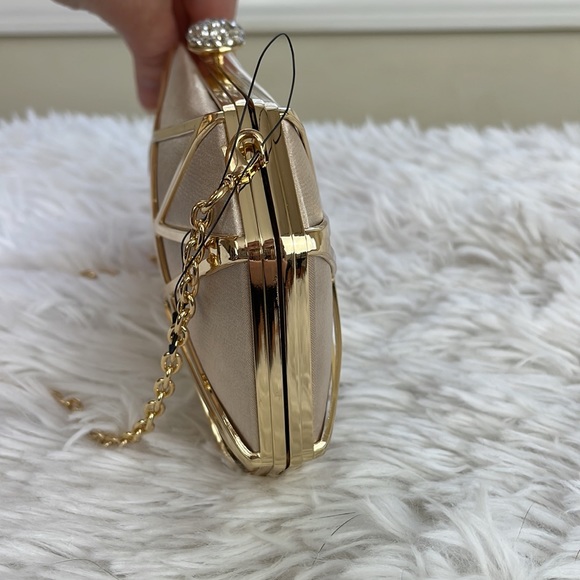 INC International Concepts ~ Alea Geometric Clutch ~ Ivory/Gold ~ NW/OT! - Picture 6 of 10